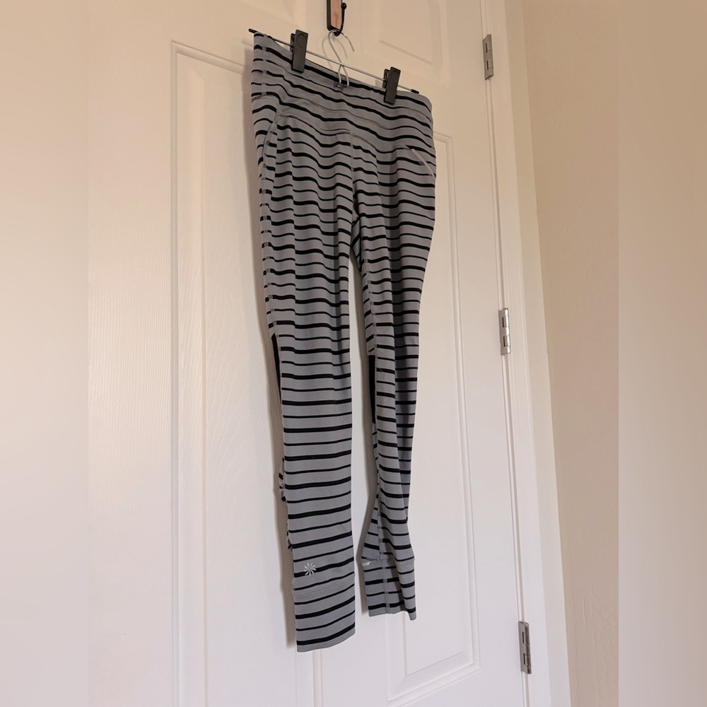 Women’s Athleta Gray & Black Striped Leggings, Size S, EUC, Athletic Athleisure